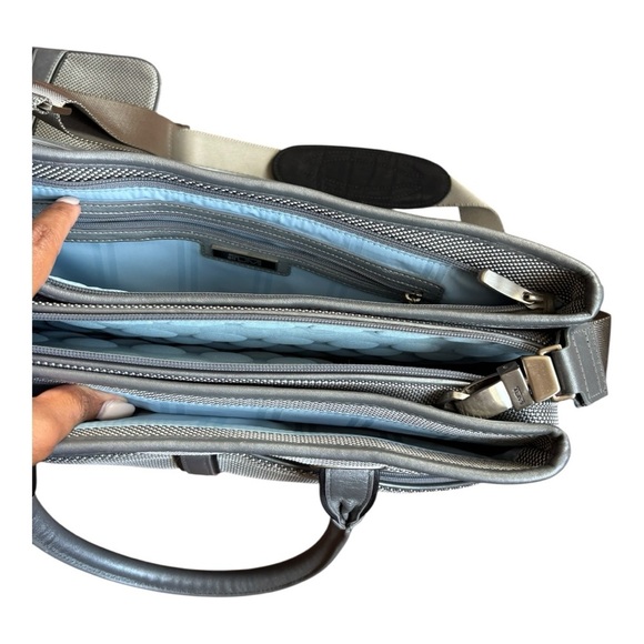 Tumi Earl Gray Nylon Expandable Laptop Briefcase Crossbody - Picture 9 of 15